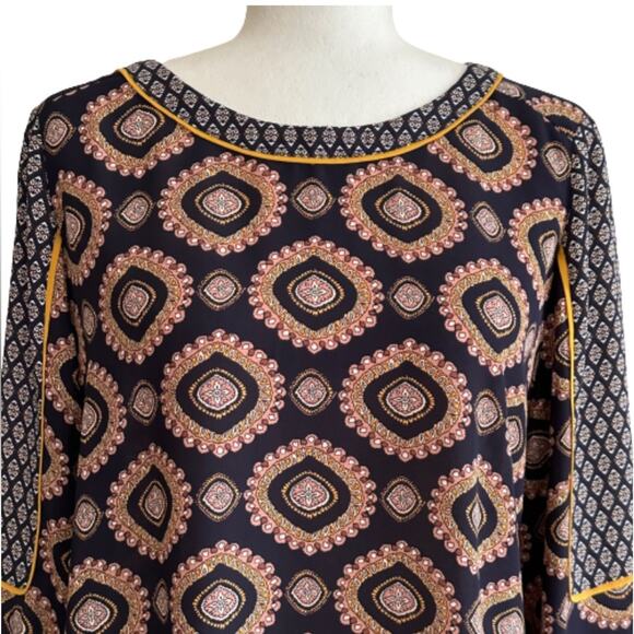 Chelsea & Theodore Blouse Top Navy Medallion Print Boat Neck Long Sleeve Large - Picture 4 of 12